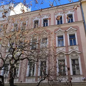 Kralovsky Vinohrad *** Prága